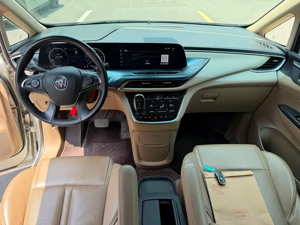 Buick GL8 ES LaCrosse 653 T Luxury