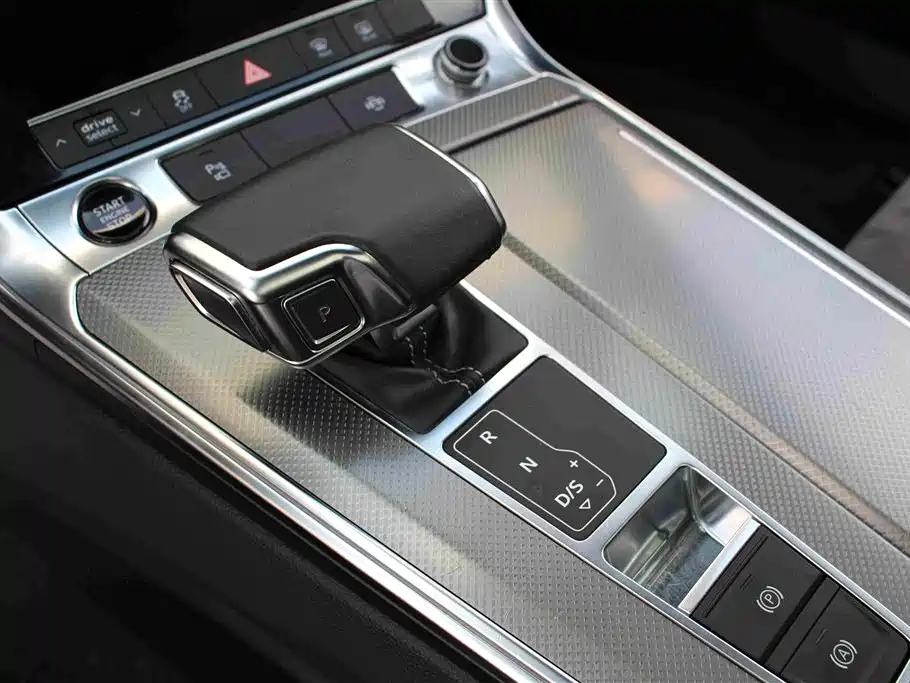 Audi A6 L 40 TFSI Luxury Dynamic