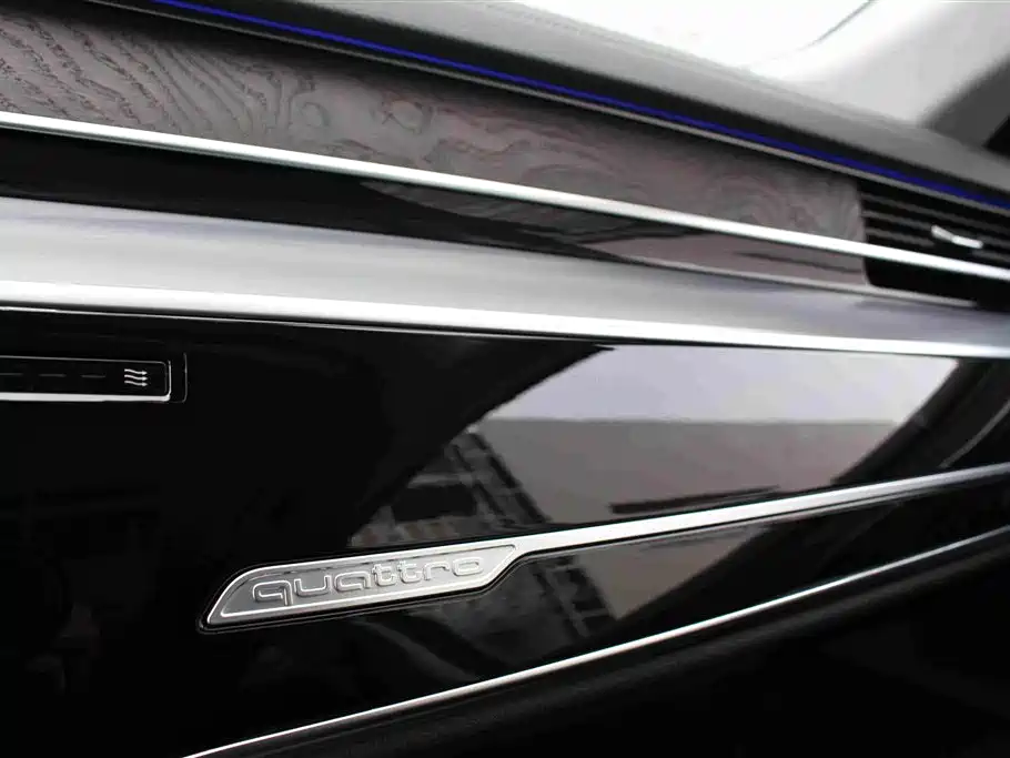 Audi A8 A8 L 50 TFSI quattro Select