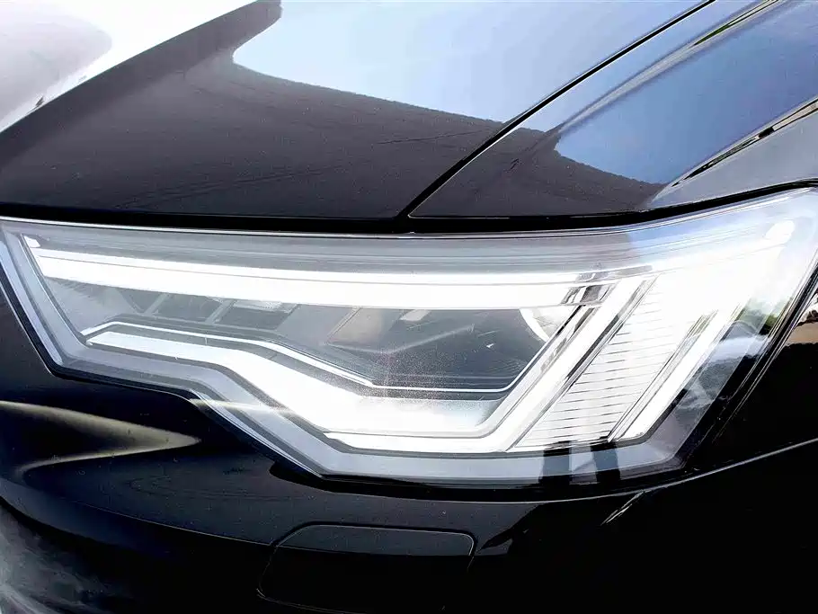Audi A6 L 40 TFSI Luxury Dynamic