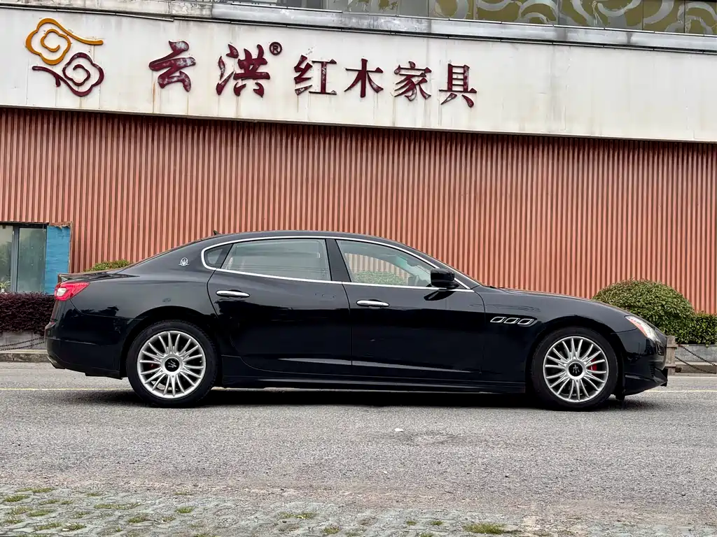 Quattroporte 3.0 T Standard