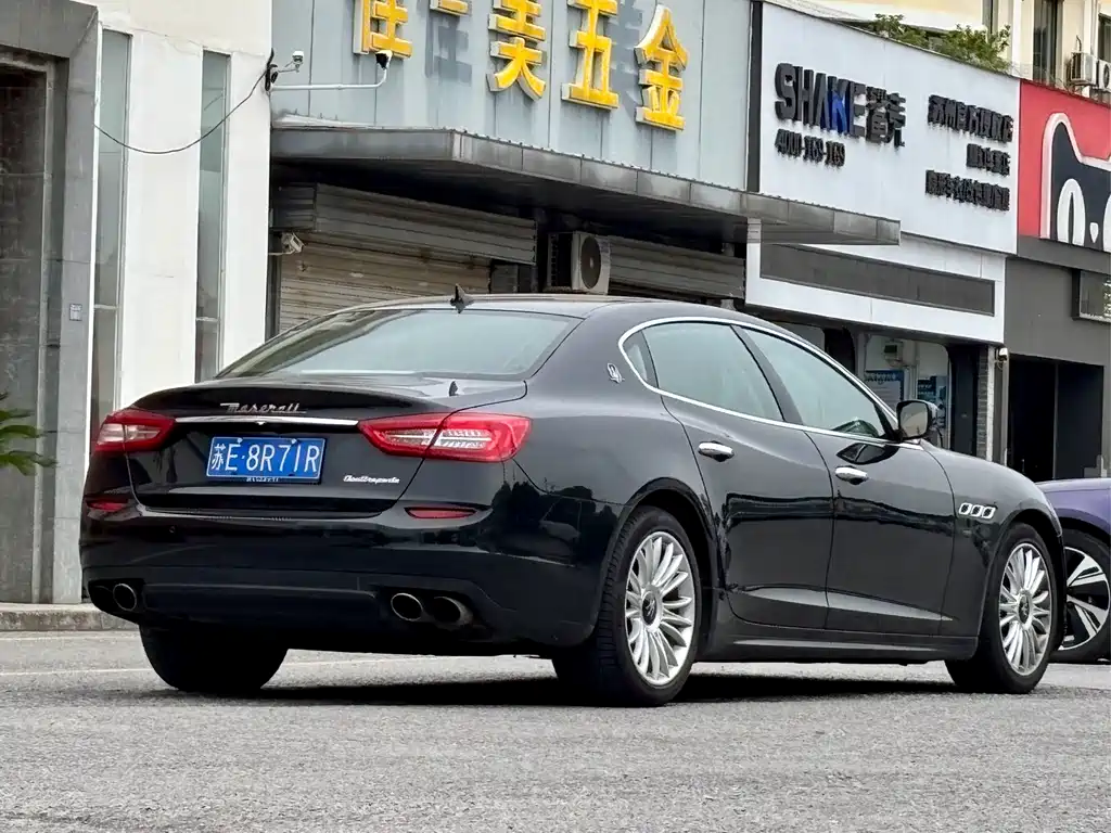 Quattroporte 3.0 T Standard