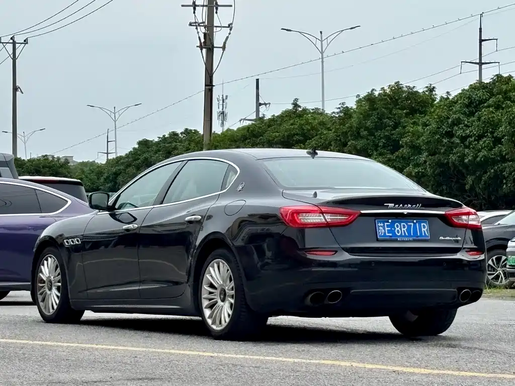 Quattroporte 3.0 T Standard