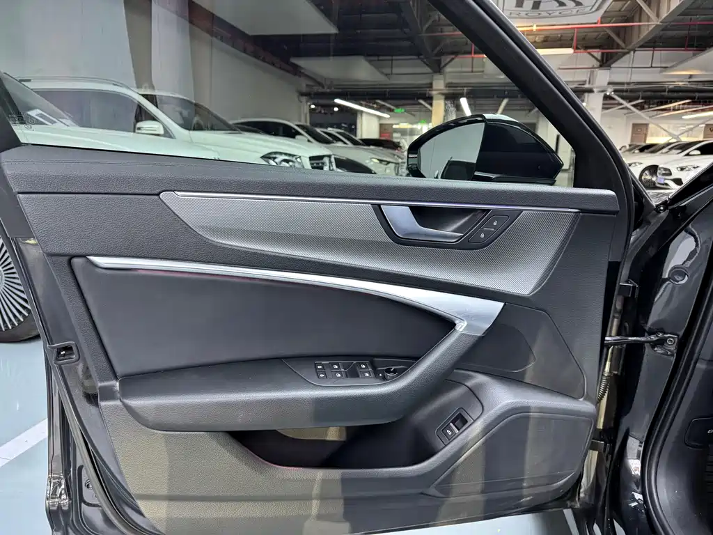 Audi A6 L 40 TFSI Luxury Dynamic