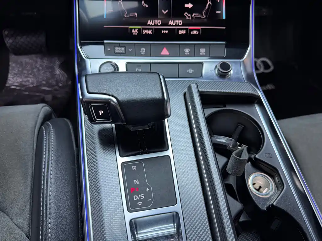 Audi A6 L 40 TFSI Luxury Dynamic