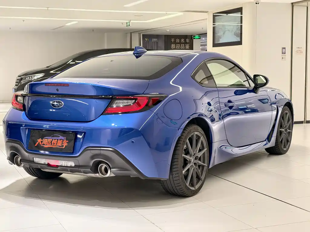 Subaru BRZ 2.4 L Manual