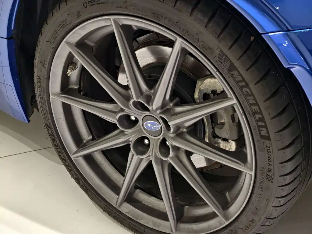 Subaru BRZ 2.4 L Manual