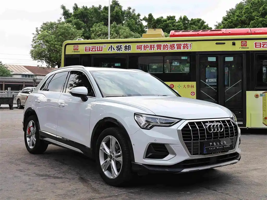 Audi Q3 35 TFSI Fashion Elegant