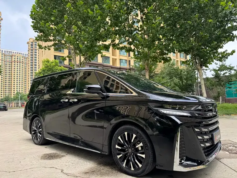 Toyota Vellfire Crown Dual Engine 2.5 L Supreme Executive
