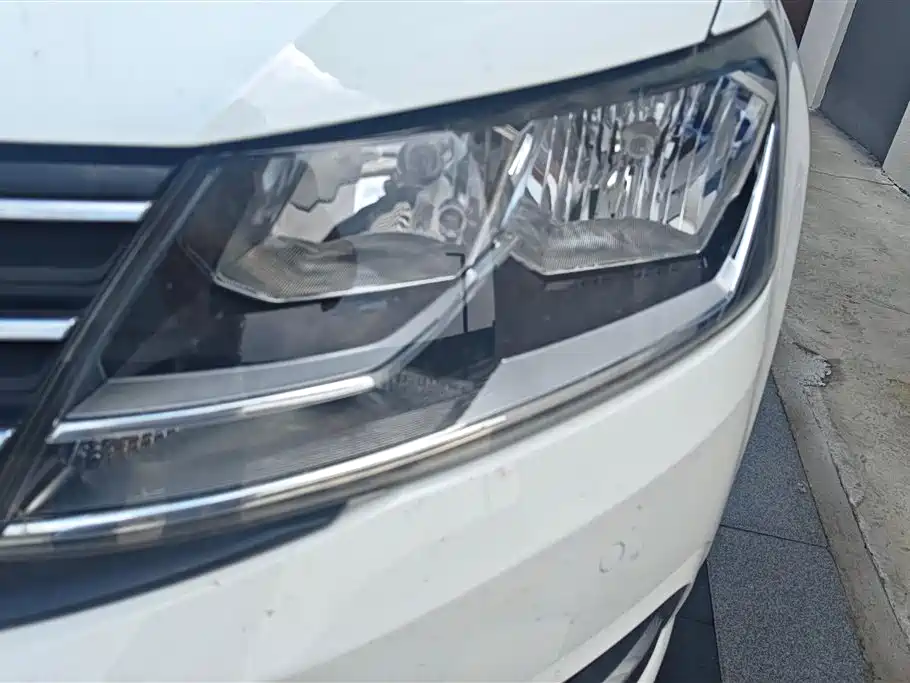 Lavida 1.6 L Auto Comfort