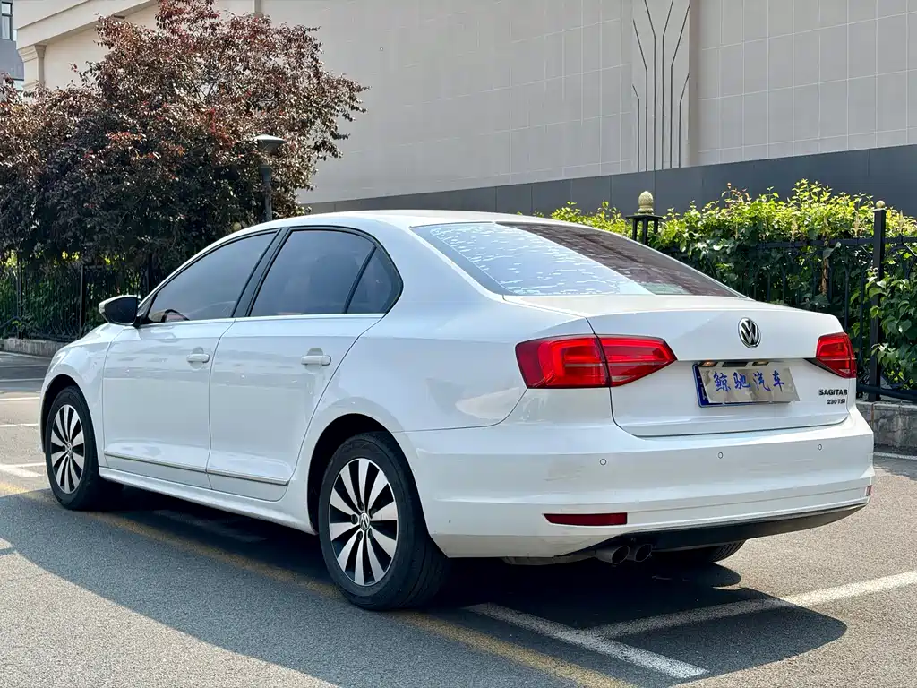 Sagitar 230 TSI Auto Comfort