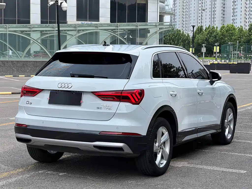 Audi Q3 35 TFSI Progressive Elegant