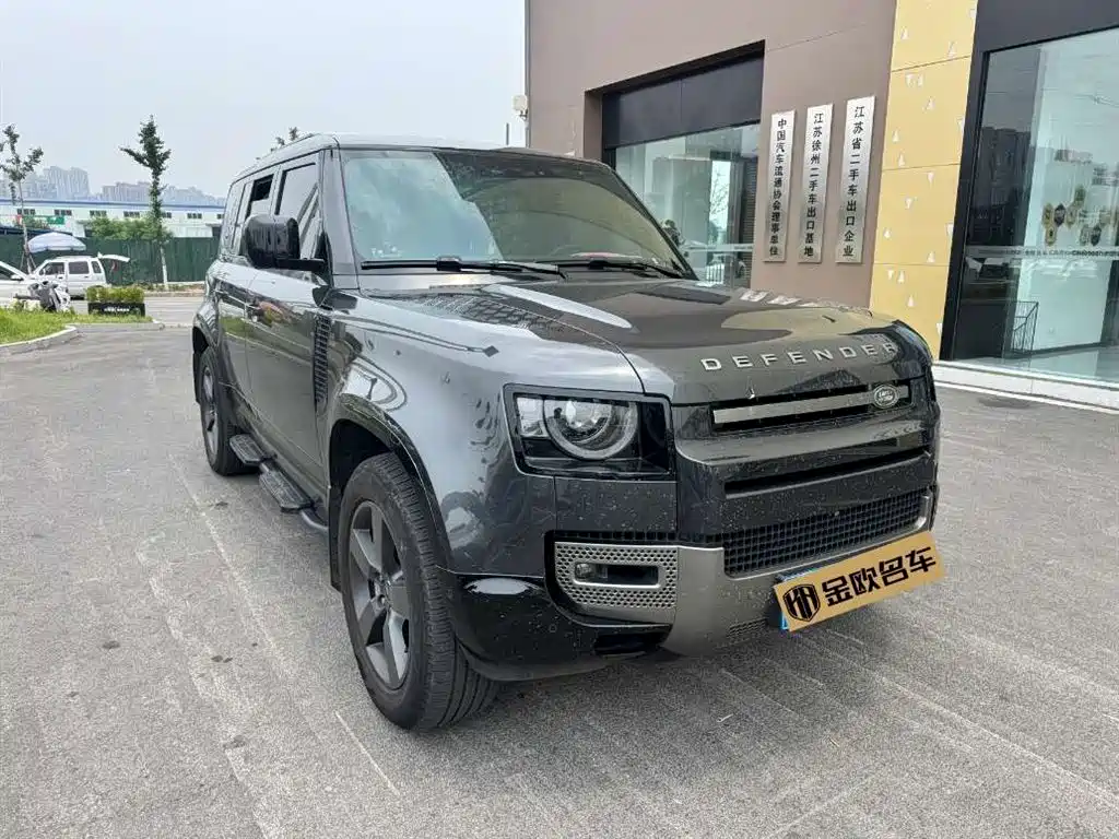 Land Rover Defender 110 3.0 T P400 X-DYNAMIC HSE