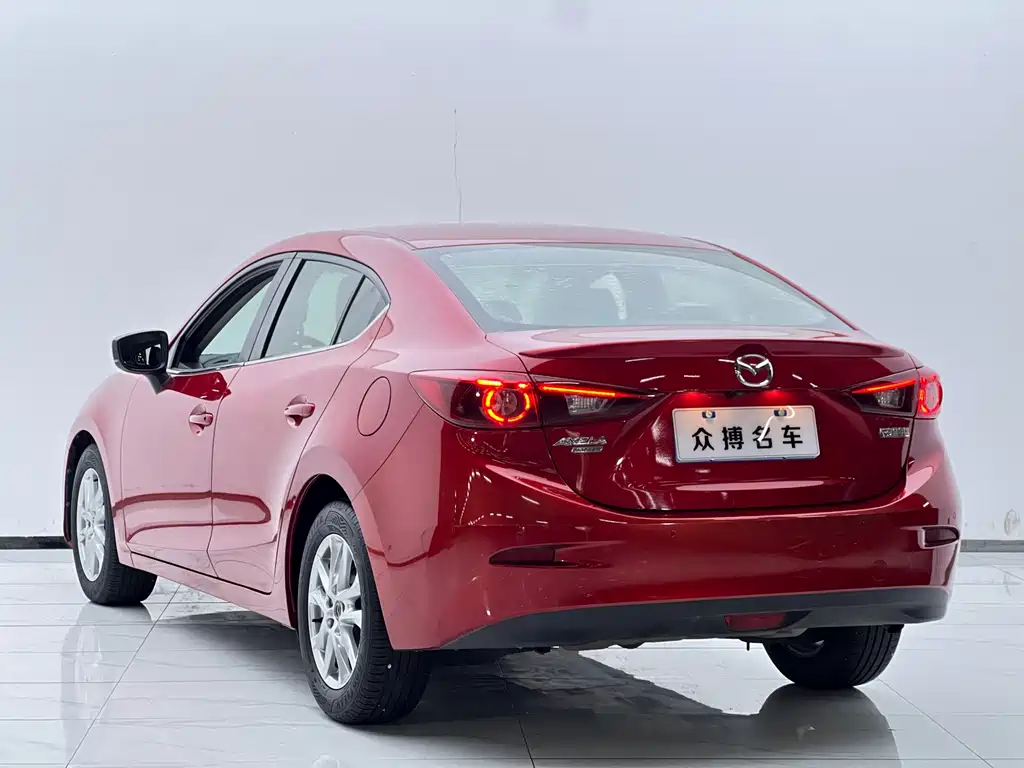 Mazda 3 Axela Sedan 1.5 L Auto Luxury CN-V