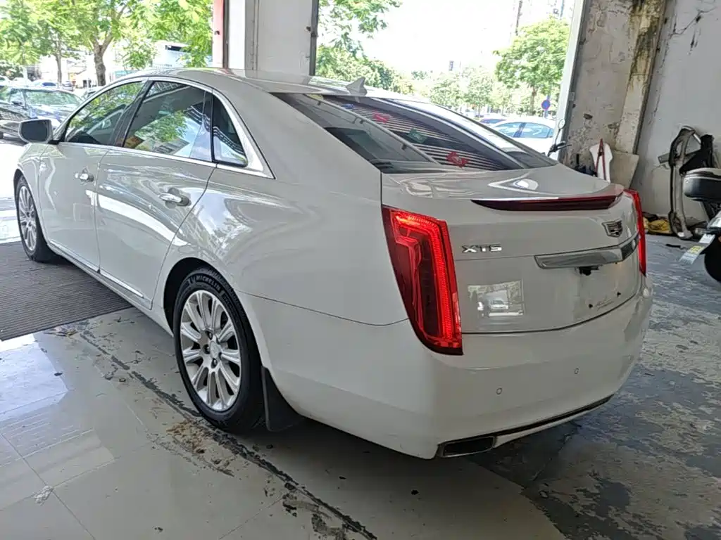 Cadillac XTS 28 T Elite