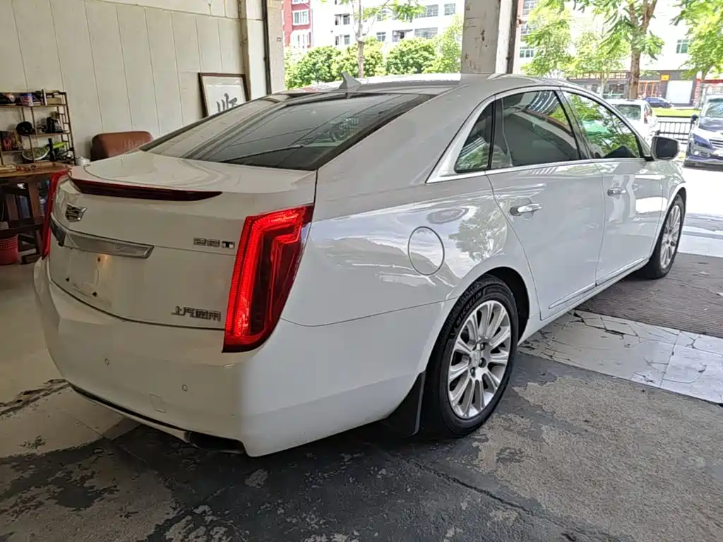 Cadillac XTS 28 T Elite