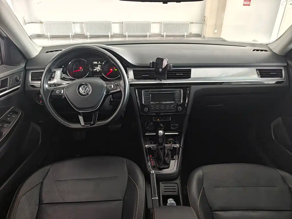 Bora 1.5 L Auto Comfort