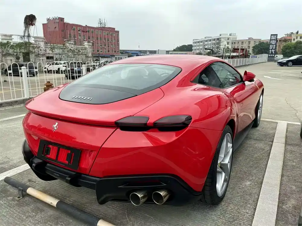Roma 3.9 T V8