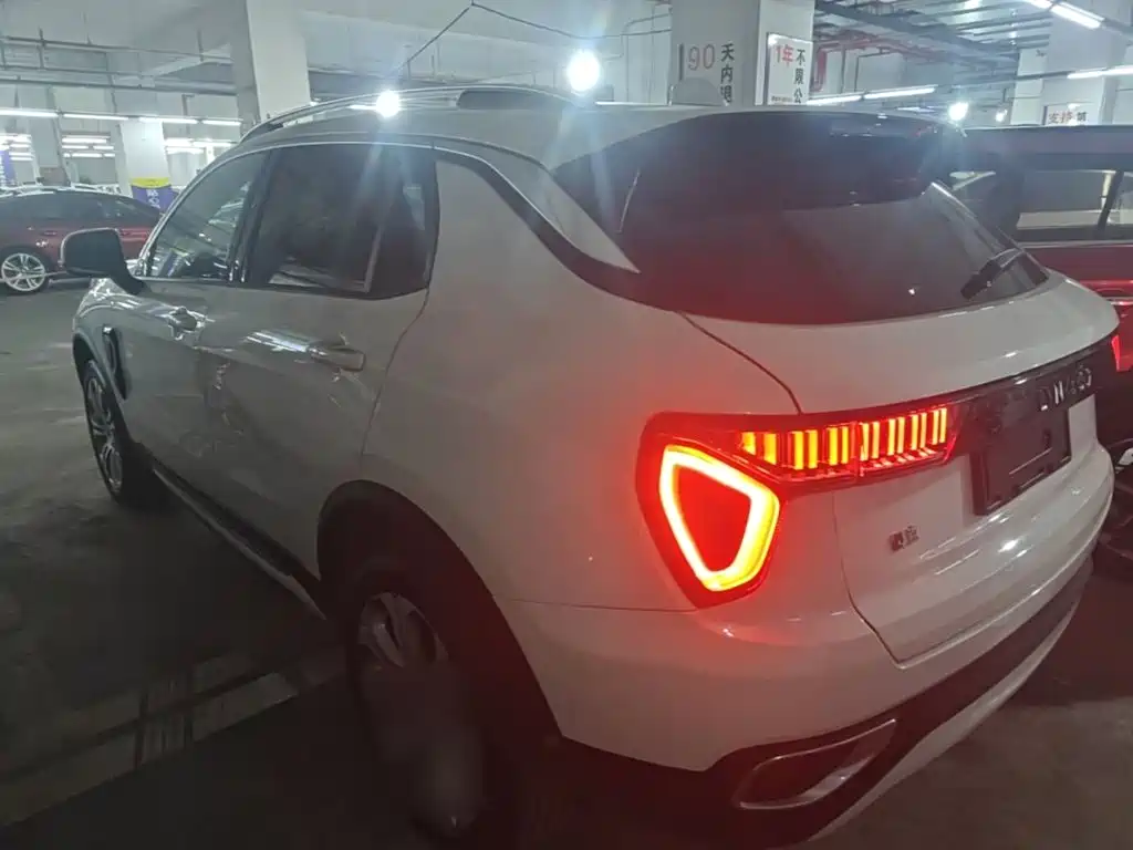 Lynk & Co 01 2.0 T 2 WD Pro CN-VI