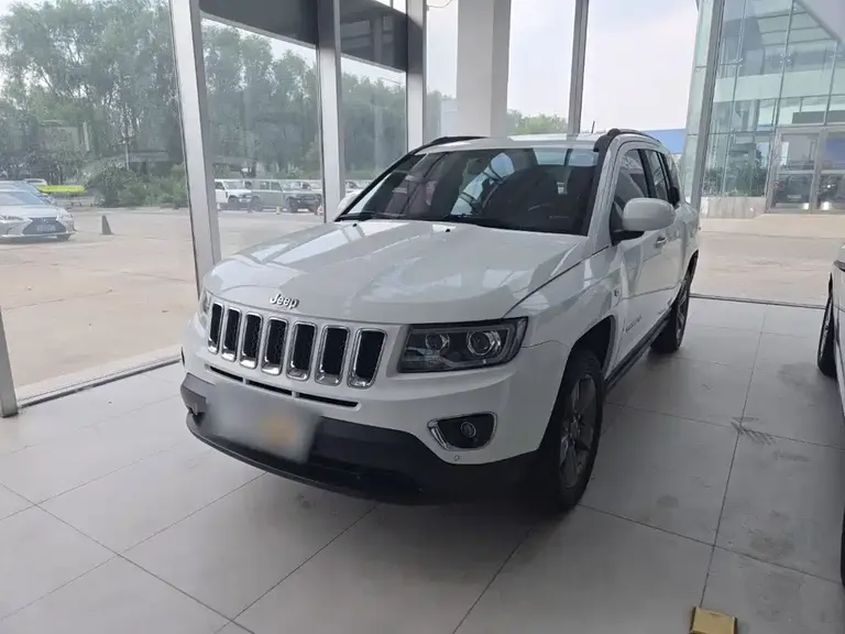 Jeep Compass (Import) Facelift 2.4 L 4 WD Comfort