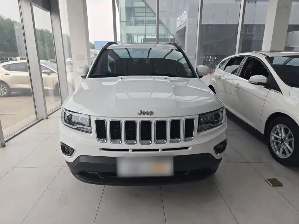 Compass (Import) Facelift 2.4 L 4 WD Comfort