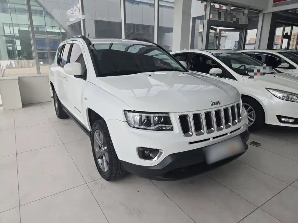 Compass (Import) Facelift 2.4 L 4 WD Comfort
