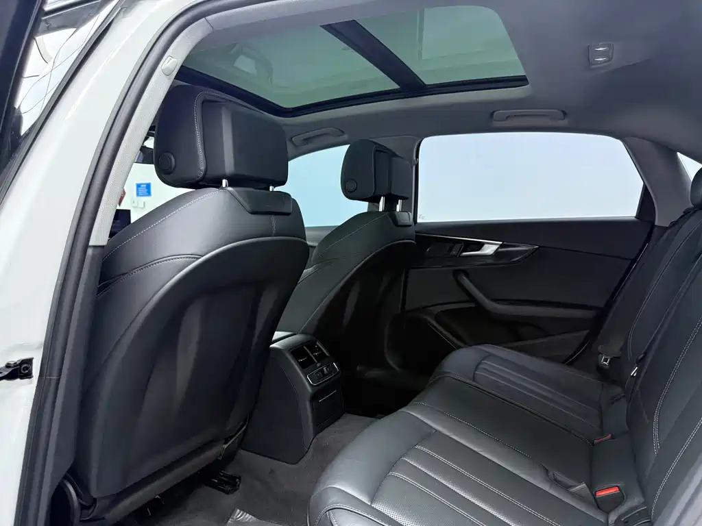 Audi A4 L 40 TFSI Fashion Dynamic