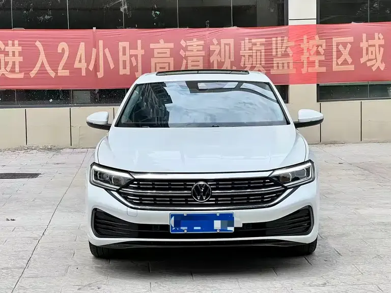 Volkswagen Sagitar 300 TSI DSG Transcend