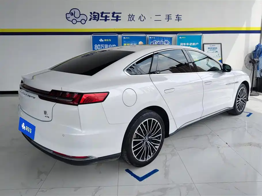 Han DM 4 WD Performance Luxury