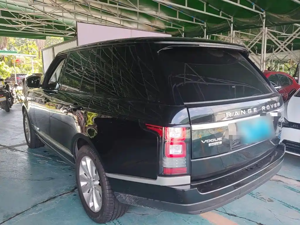 Range Rover 3.0 SC V6 Vogue
