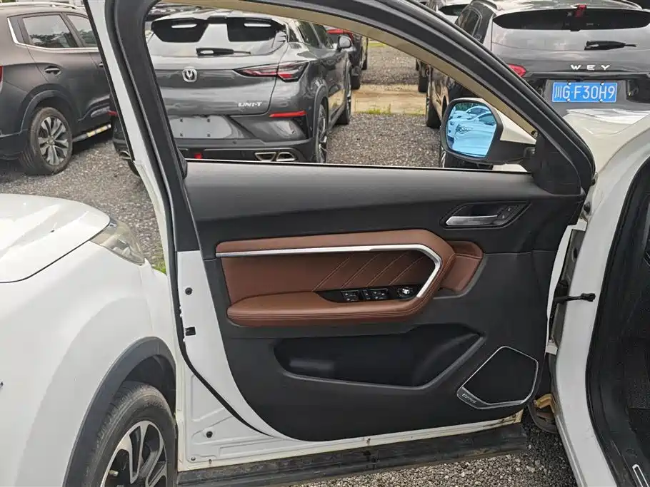 Haval H6 Red Label 2.0 T Auto 2 WD Smart Style