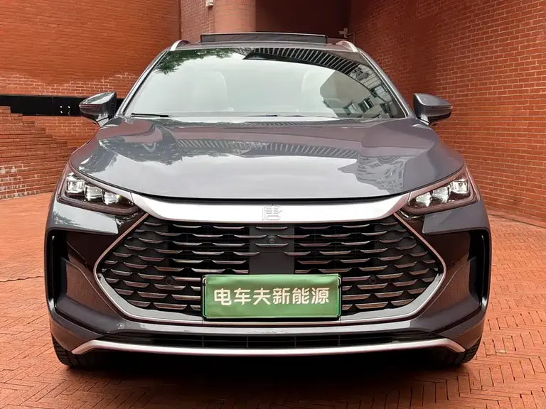 BYD Tang NEV DM-p 215 KM 4 WD Flagship