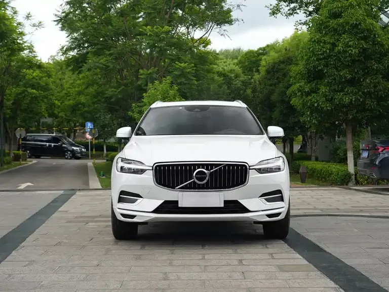 Volvo XC60 T5 4 WD Smart Ease Luxury