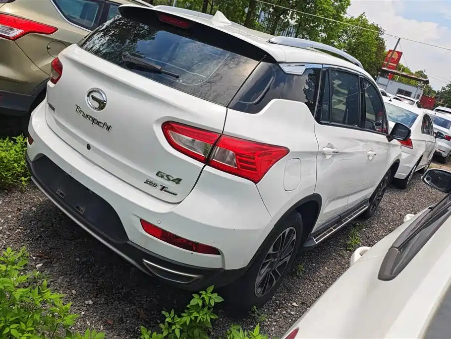 GAC Trumpchi GS4 200 T G-DCT Elite