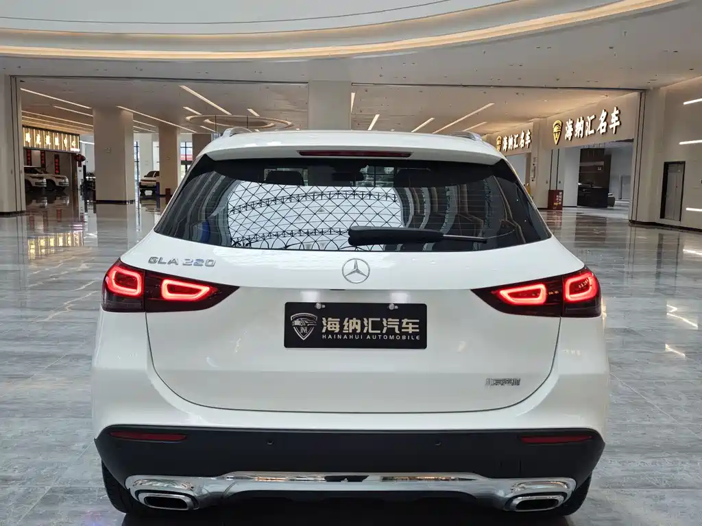 Mercedes-Benz GLA GLA 220