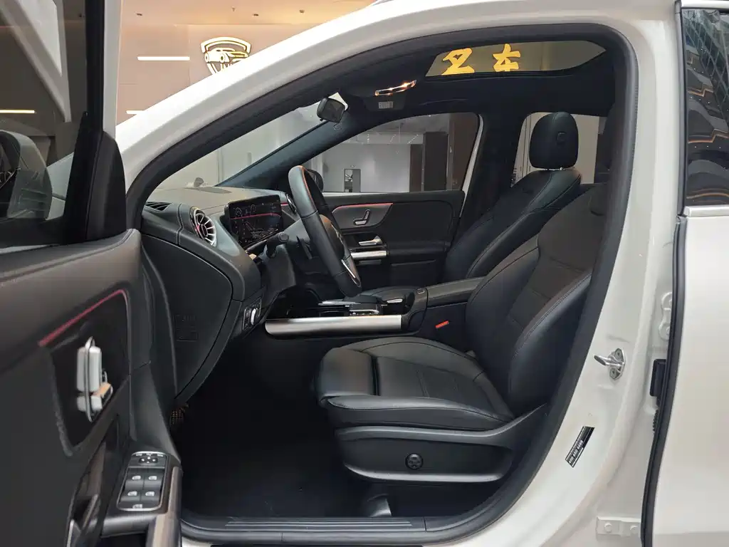 Mercedes-Benz GLA GLA 220