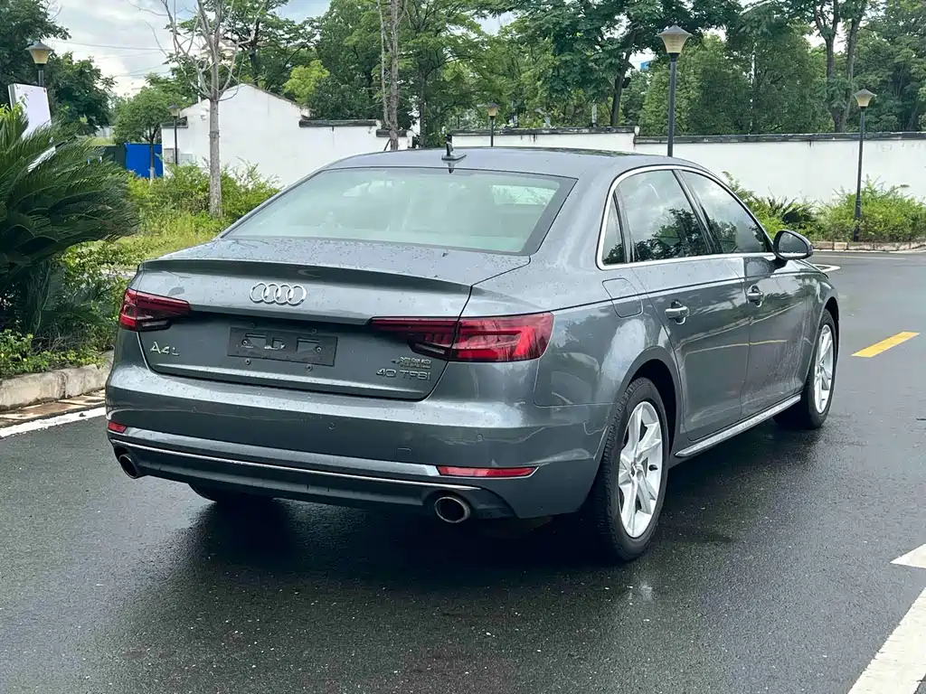 Audi A4 L 30 Anniversary 40 TFSI Progressive