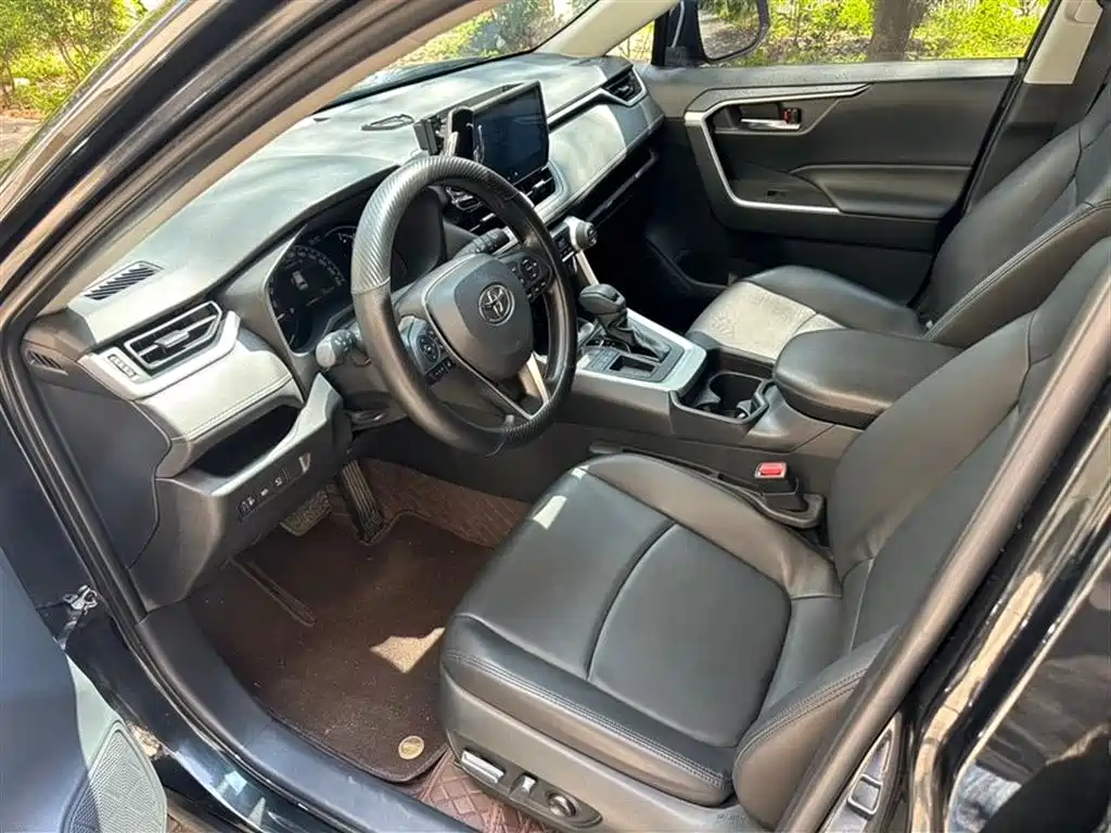 RAV4 2.0 L CVT 2 WD Style