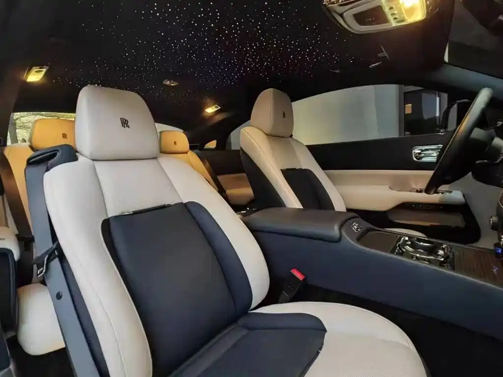 Wraith 6.6 T Black Badge