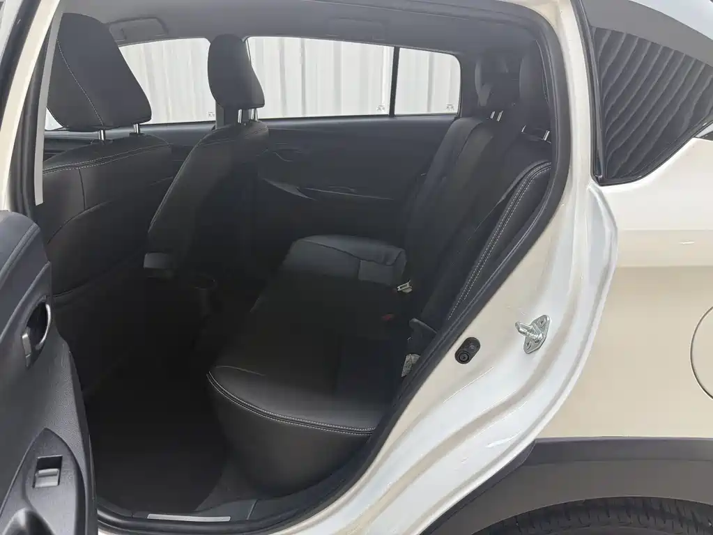 YARiS L Zhixuan Zhixuan X 1.5 L CVT Luxury PLUS