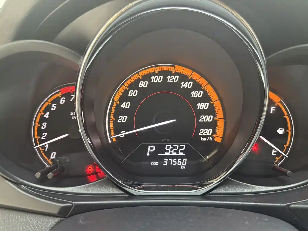 YARiS L Zhixuan Zhixuan X 1.5 L CVT Luxury PLUS