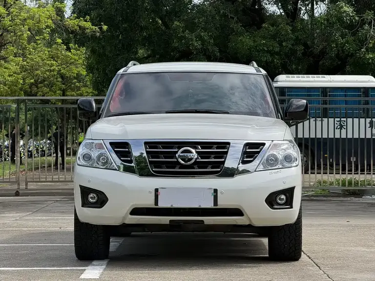 Nissan Patrol 4.0 L Leading Elite
