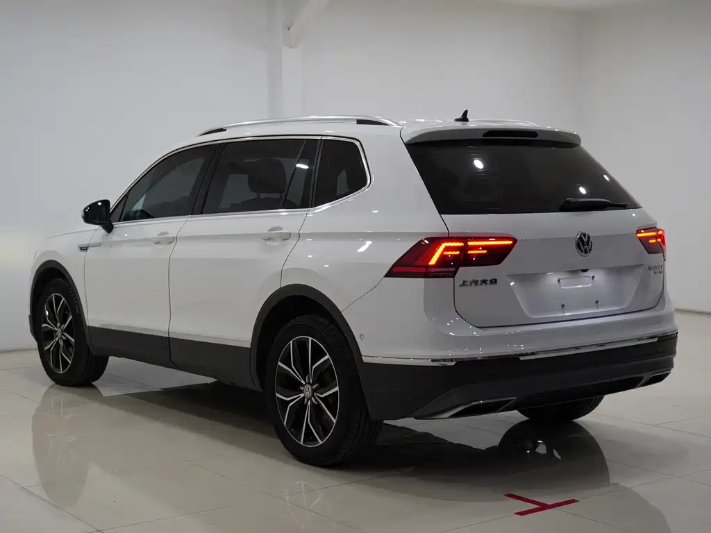 Tiguan L 380 TSI Auto 4 WD Flagship