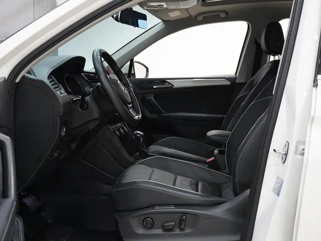 Tiguan L 380 TSI Auto 4 WD Flagship