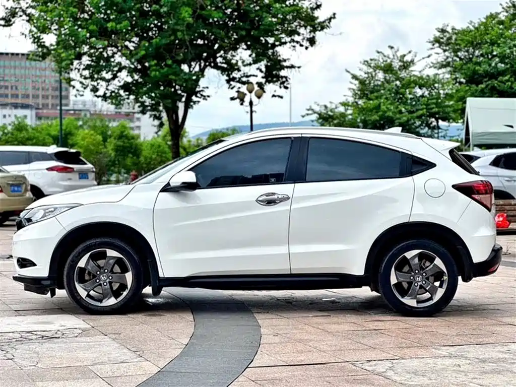 Vezel 1.8 L CVT 2 WD Luxury