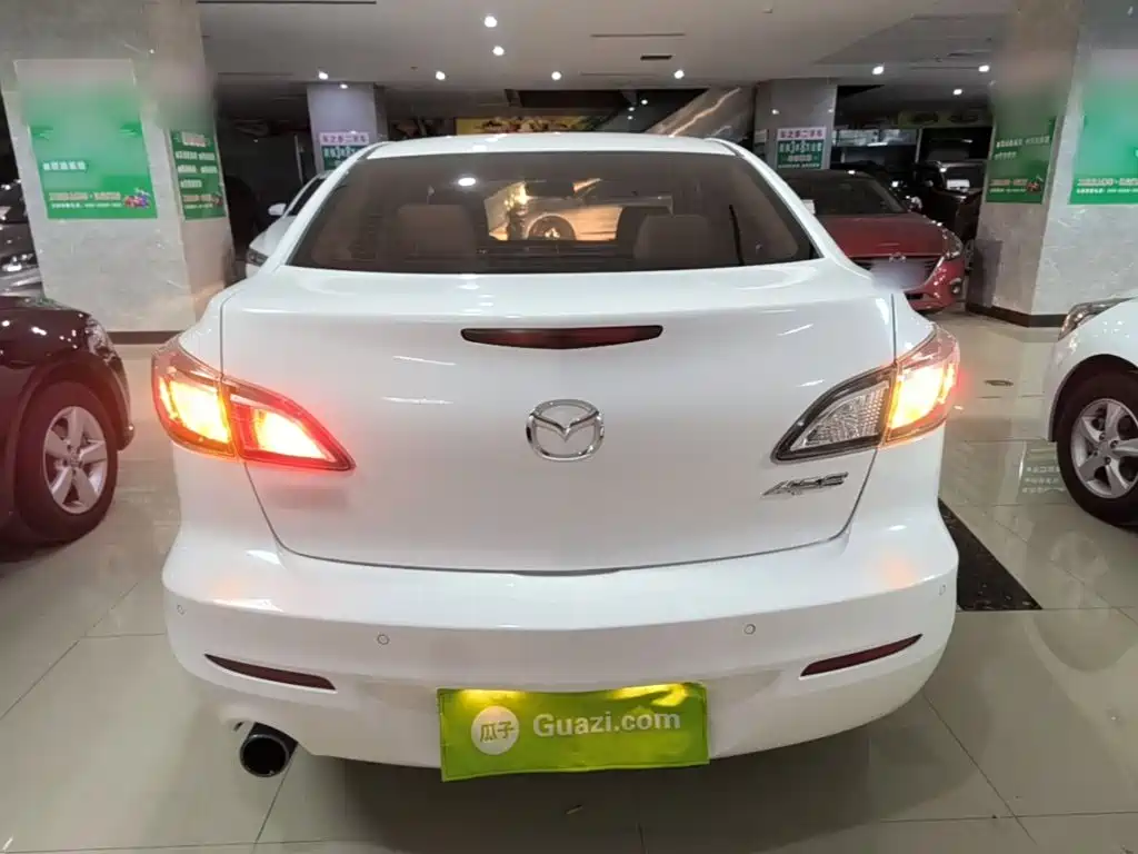 Mazda 3 Star 马自达3星骋 2015款 三厢 1.6 L 自动舒适型
