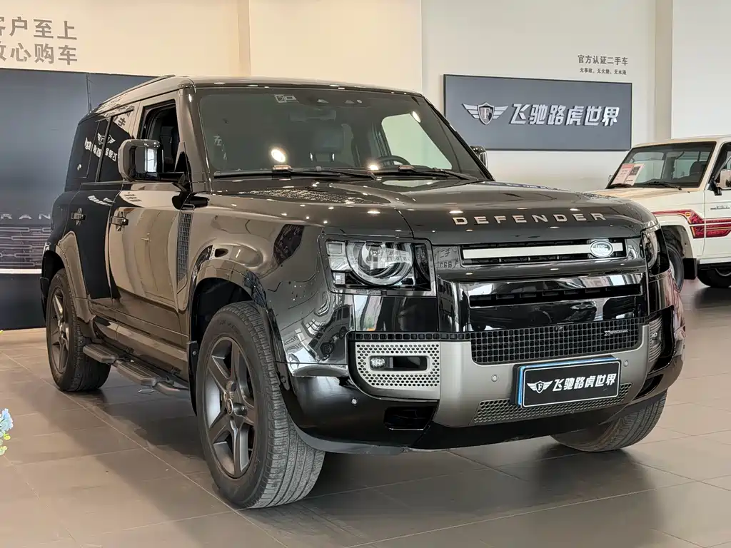 Land Rover Defender 110 3.0 T P400 X-DYNAMIC HSE