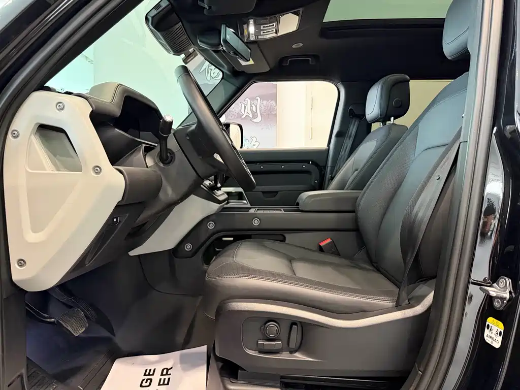 Land Rover Defender 110 3.0 T P400 X-DYNAMIC HSE