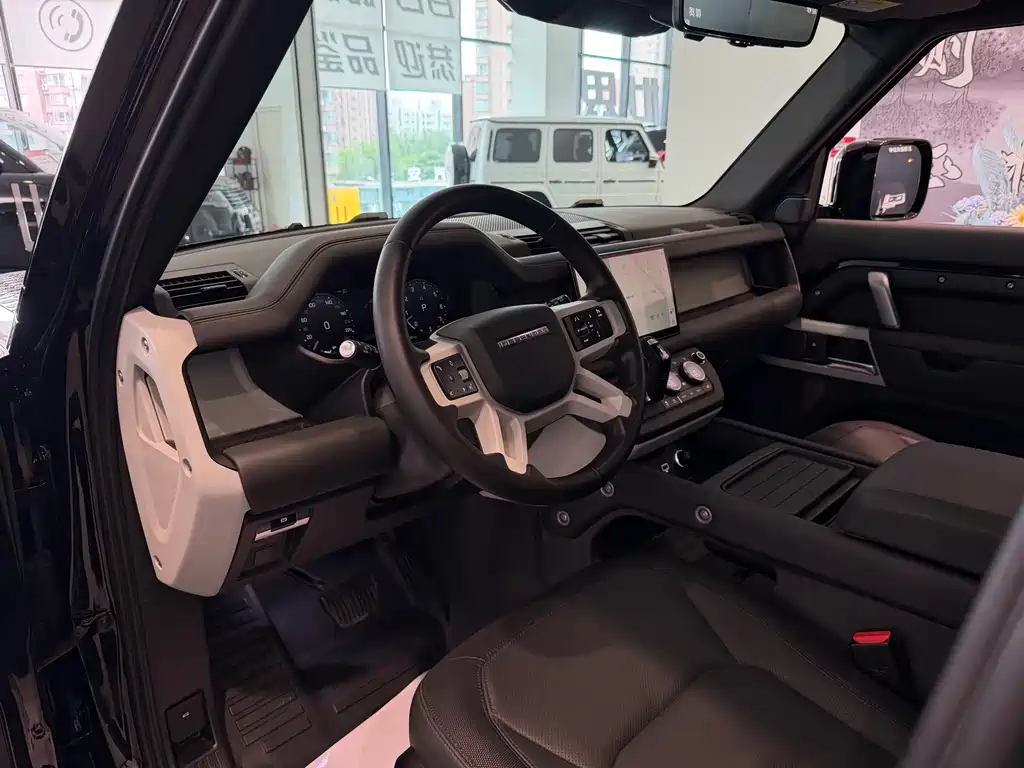 Land Rover Defender 110 3.0 T P400 X-DYNAMIC HSE