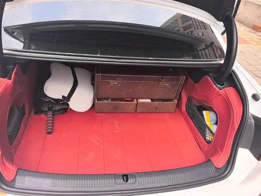 Audi A4 L 40 TFSI Luxury Dynamic